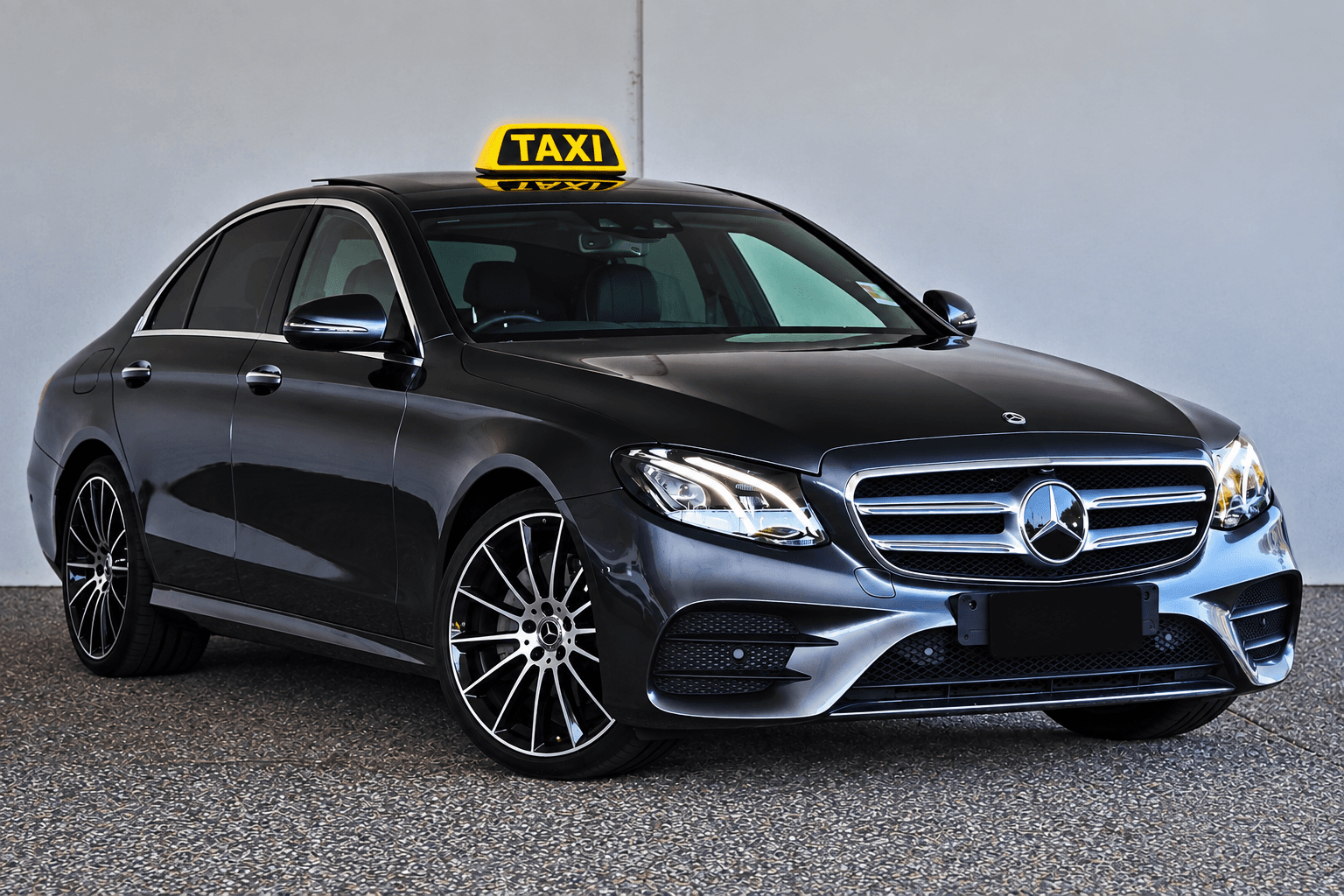 Çınar Taxi & Transfer sedan taxi — North Cyprus airport transfer